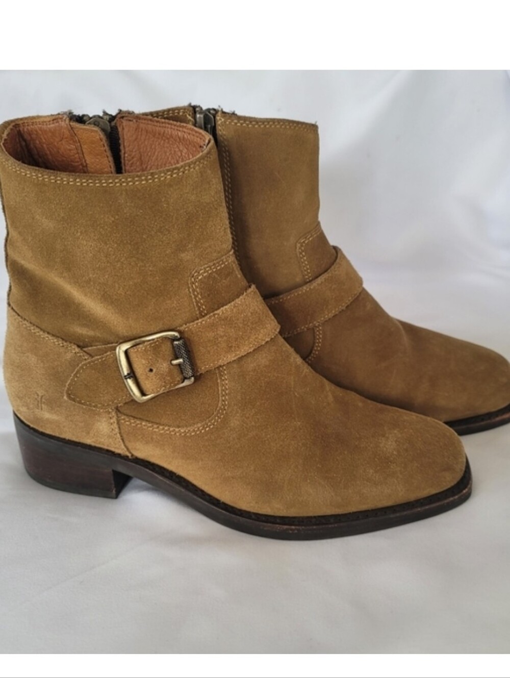 FRYE Hannah Engineer Suede Boots - Cashew 7,5
